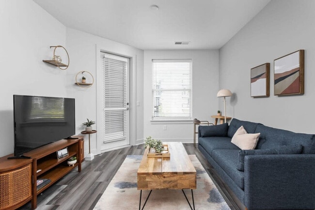 Photo - 520 E Washington St Unit ID1014488P