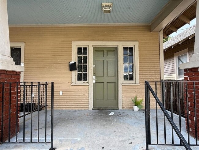 Photo - 1133 Belleville St