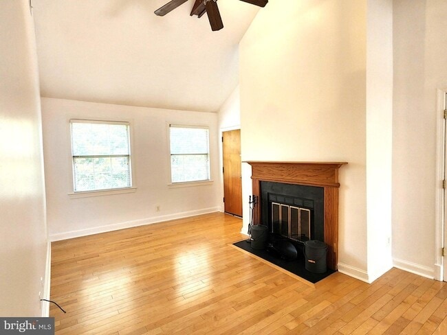 Photo - 2811 Arlington Blvd Unit 202