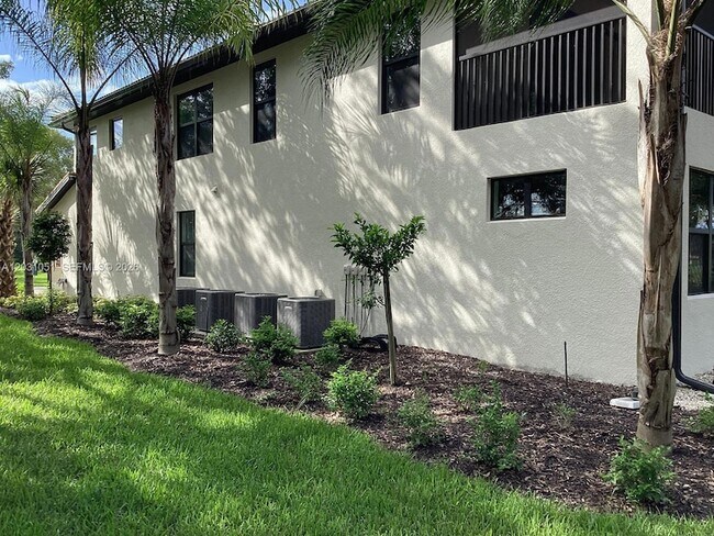 Photo - 5710 Mayflower Way Unit 102