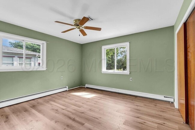 Photo - 24 Liberta Dr