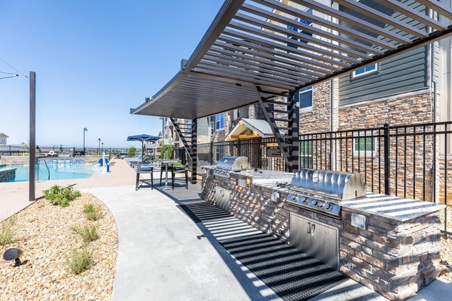 Poolside Grilling Station - Peakline at Copperleaf