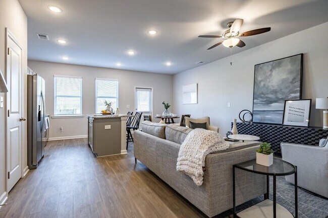 Photo - 513 Kirkland Rd