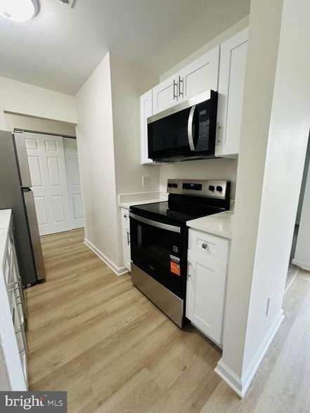 Photo - 16 E Daisy Ln