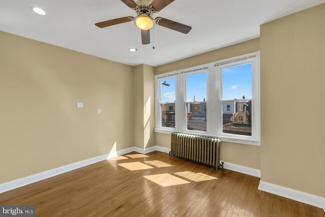 Photo - 3358 Livingston St