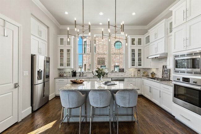 Photo - 916 W Peach St