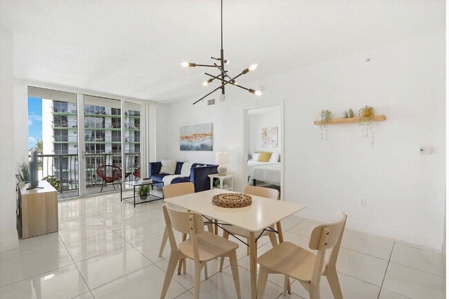 Photo - 1750 N Bayshore Dr Unit SI ID1424251P