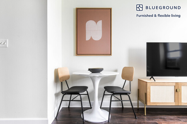 Photo - 1400 N Lake Shore Dr Unit FL22-ID549