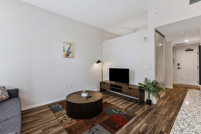 Photo - 9-JAN-JAN E 4th St Unit ID1094344P