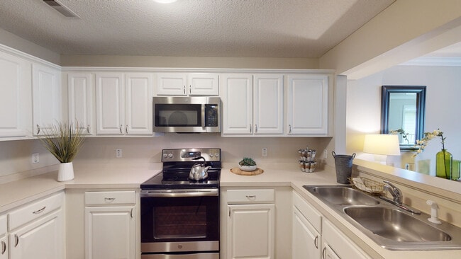 Photo - Brookhaven Apartments