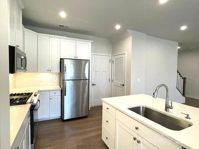 Photo - 10476 Dalton Woods Ct NW