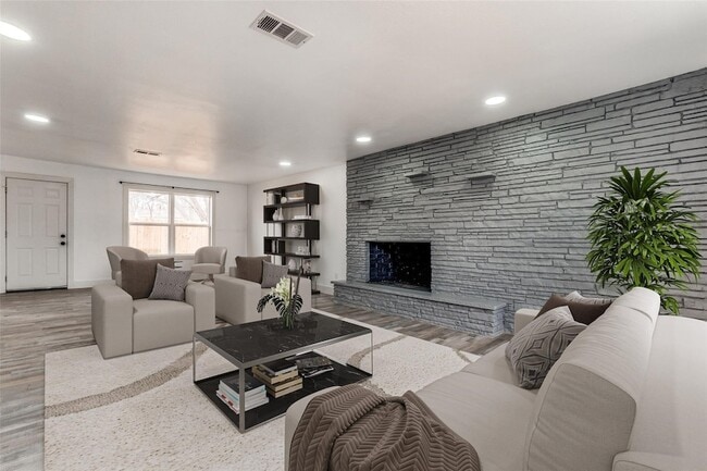 Photo - 4524 Harvey Dr