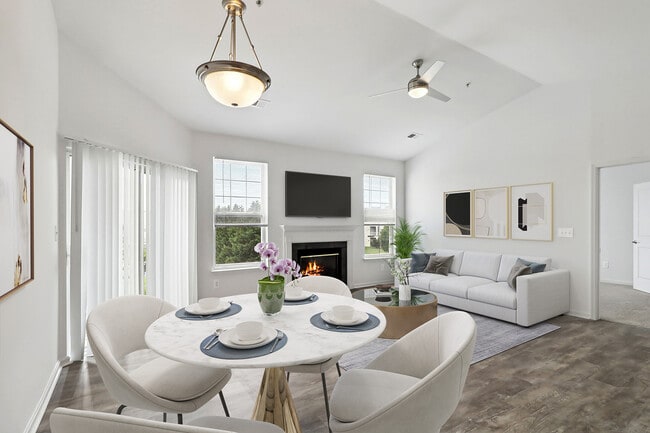 Photo - Windsor Commons Apartments