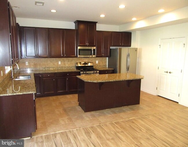 Photo - 1273 Madison Ln