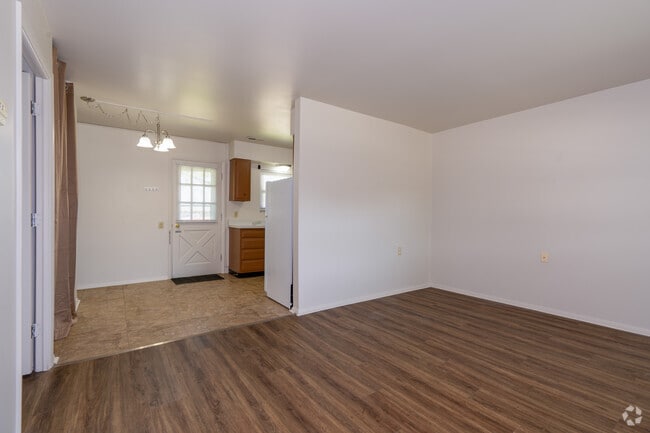 1BR, 1BA - Living Room - Sontra Evansville Apartments