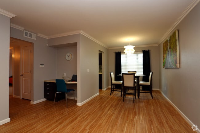 Dining and Office area - Sandstone Ridge