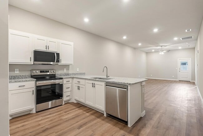Photo - 2651 Baron Ave