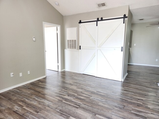 Photo - Curry Junction Apartments