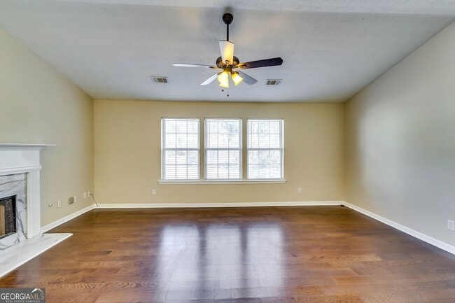 Photo - 2727 Manor Cove