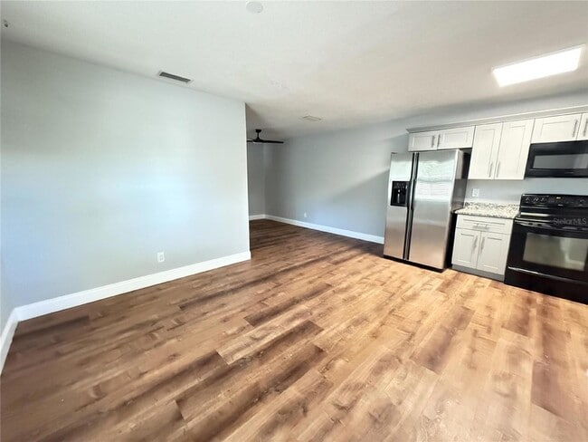 Photo - 2809 Marconi St