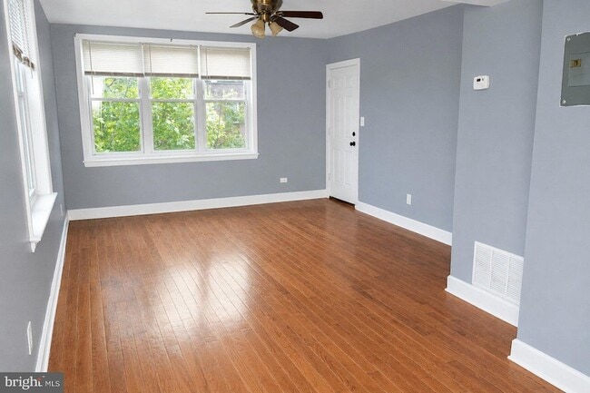 Photo - 101 Galveston Pl SW Unit 4