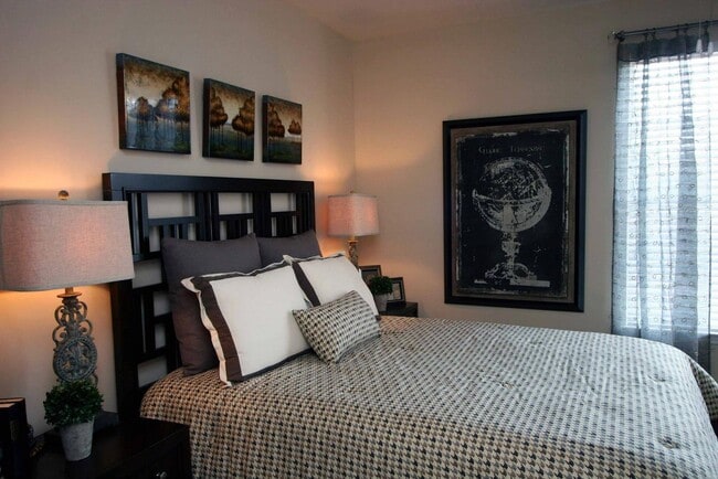 Photo - The Overlook at Stone Spring