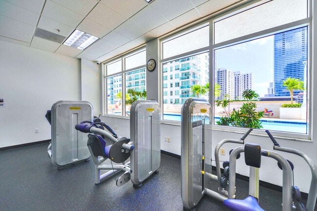 Photo - 1 SE 12th St Unit SI FL16-ID1492754P