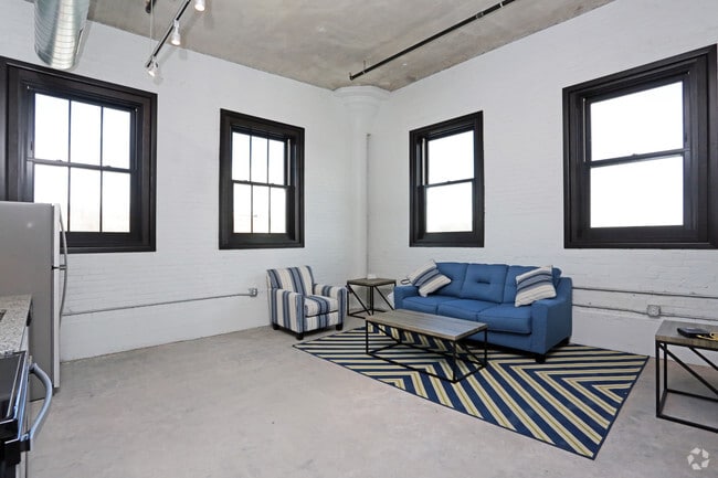 2BR, 2BA - 1,175 SF - Living Room - Pershing Hill Lofts