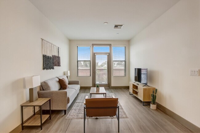 Photo - 555 N College Ave Unit ID1014603P