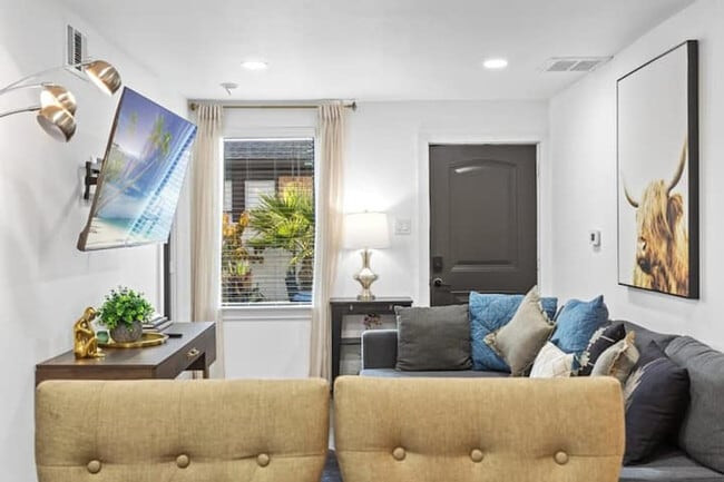 Photo - 2620 Arbor St Unit FL1-ID1257746P