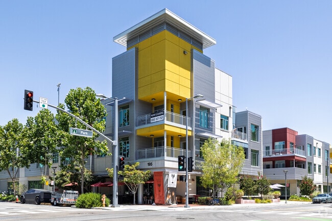 Primary Photo - Park Plaza
