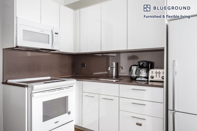 Photo - 212 W 91st St Unit FL4-ID602