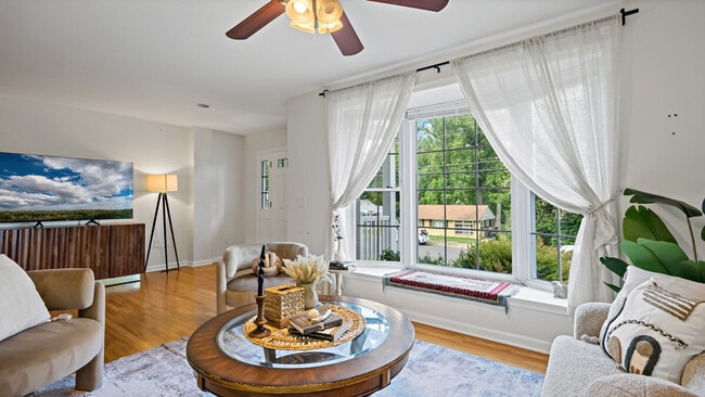 Building Photo - 6365 Columbia Pike Unit SI ID1395375P