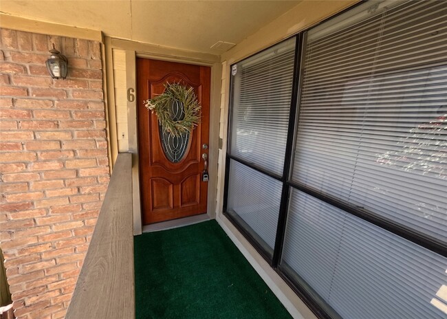 Photo - 1881 Bering Dr Unit 6