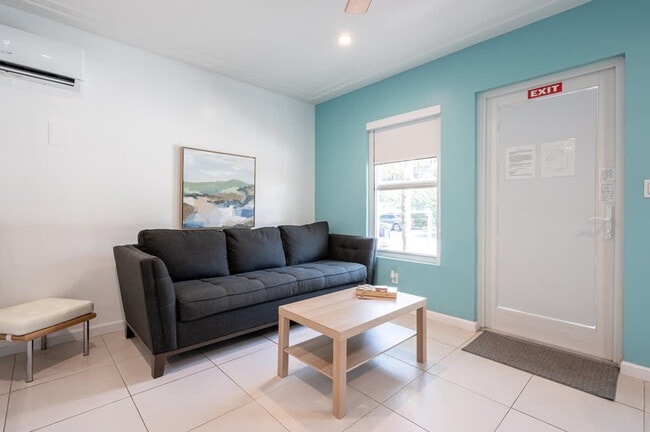 Photo - 334 Oregon St Unit ID1312646P