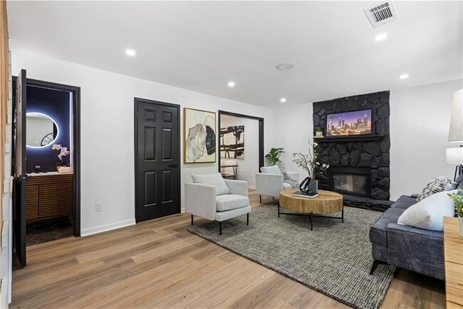 Photo - 1249 N Lea Ct SE