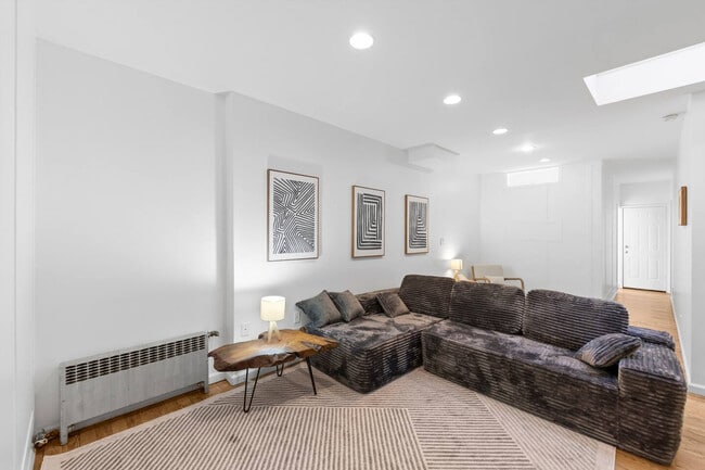 Building Photo - 103 1st Ave Unit SI ID1609639P