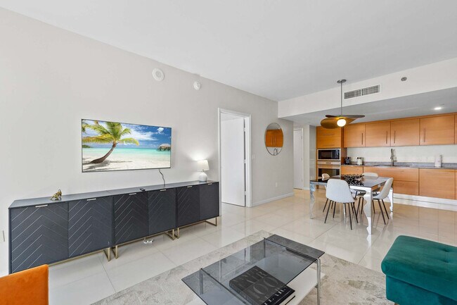 Photo - 485 Brickell Ave Unit SI ID1347574P