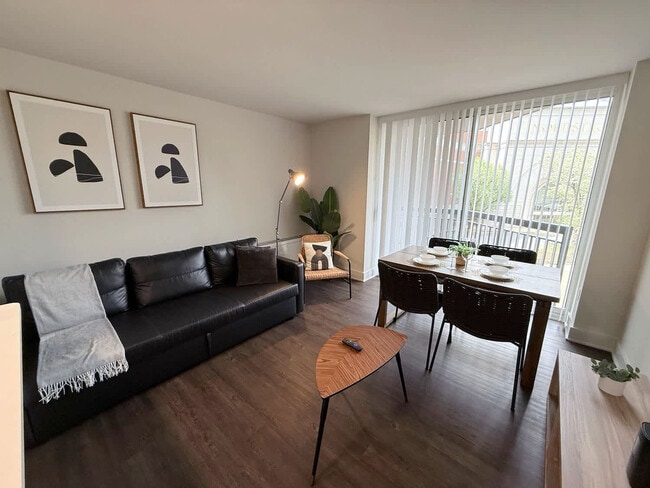 Building Photo - 801 15th St S Unit GO FL2-ID1510798P