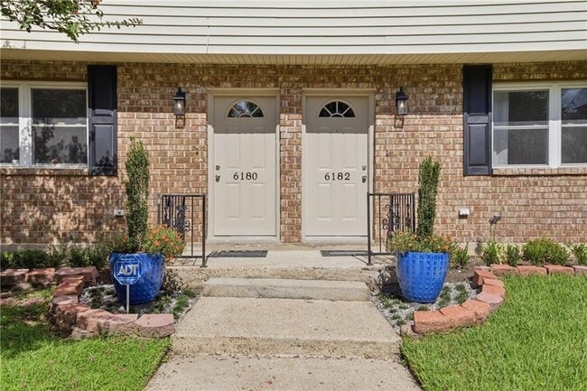 Photo - 6182 Milne Blvd