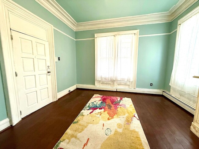 Photo - 61 Monitor St Unit 1L