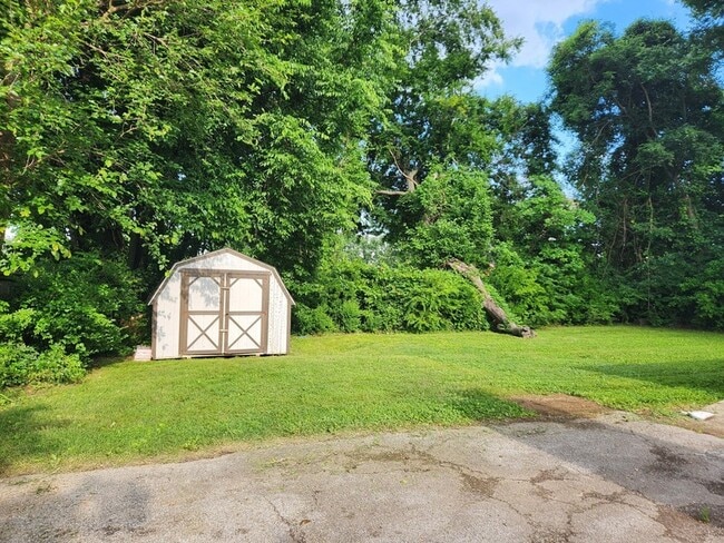 Photo - 1306 White Blvd