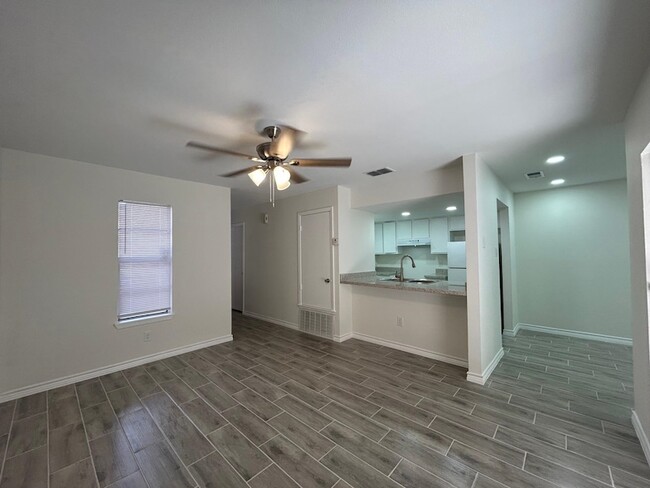 Photo - 100 Hillside Rd Unit 115