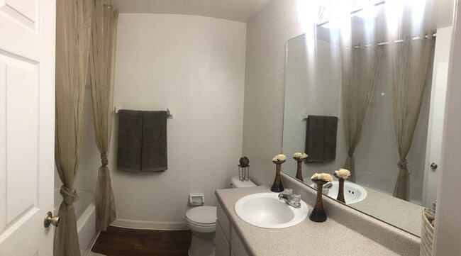 Photo - Harvard Apartments