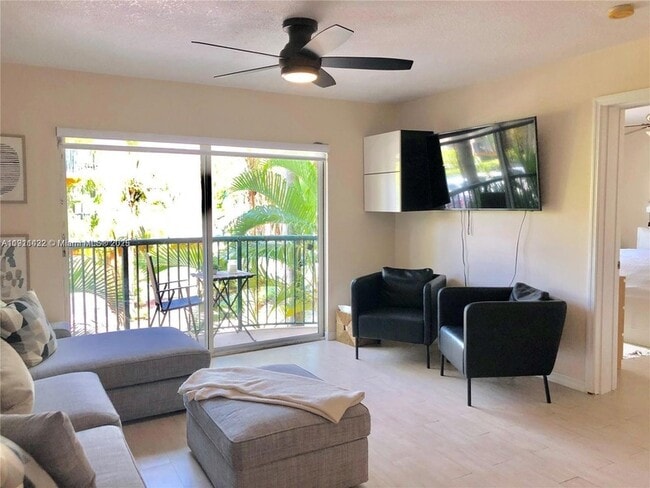 Photo - 2039 SE 10th Ave Unit 5035