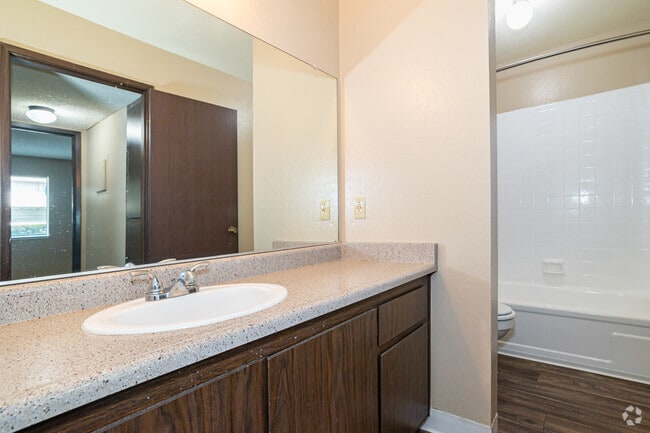 1BR, 1BA - 720SF - San Juan Hills Apartments