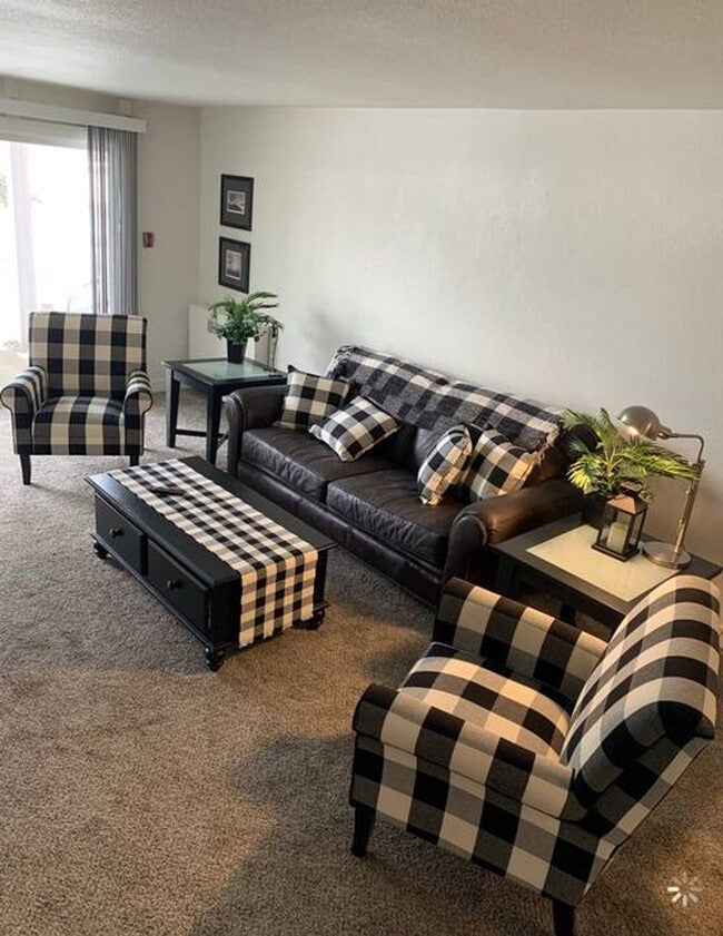 Building Photo - 1001 Cedar St Unit ID1253093P