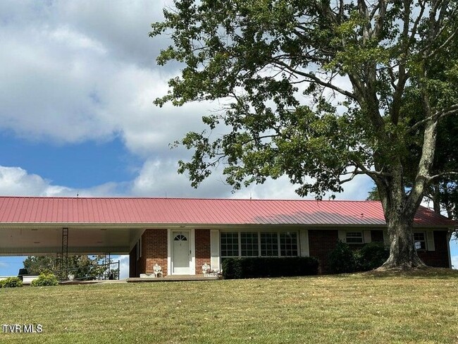 Photo - 3610 Warrensburg Rd