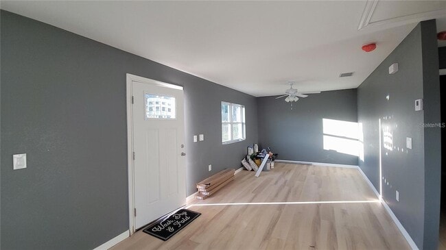 Photo - 1025 N Clara Ave