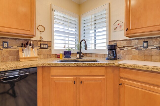 Photo - 1749 W Owens Way Unit SI ID1385681P